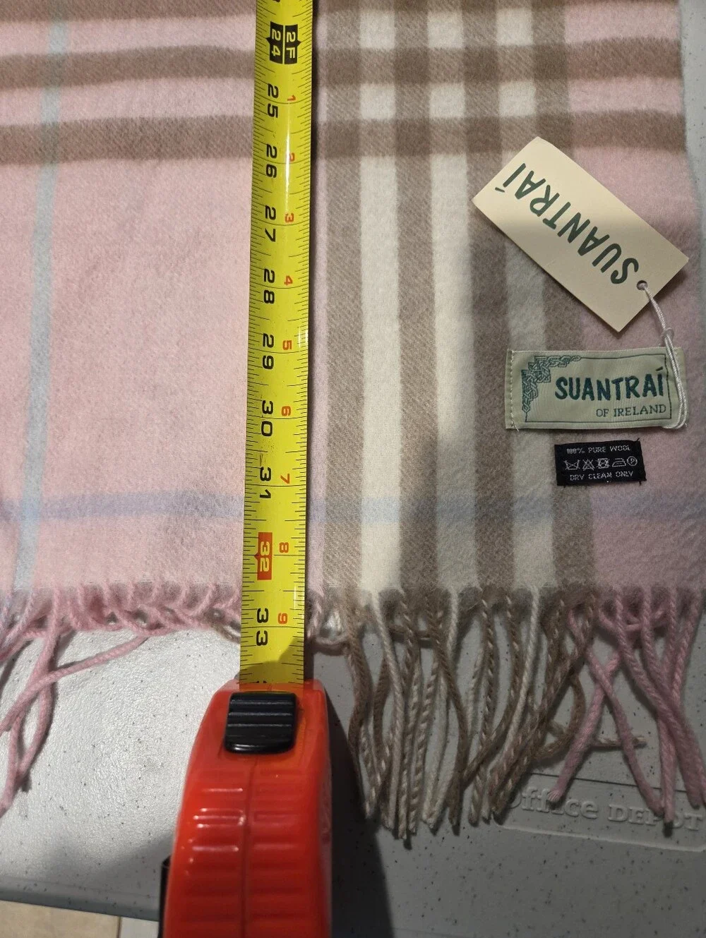 NWT Suantrai of Ireland 100% Wool Scarf